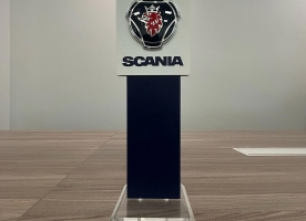 PHOTO-2025-04-14-12-01-09-(00F)-Fiona---Eleco PHOTO-2025-04-14-12-01-09-(00F)-Fiona---Eleco